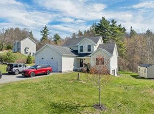 31 Carriage Hill Road, Wilton, NH 03452
