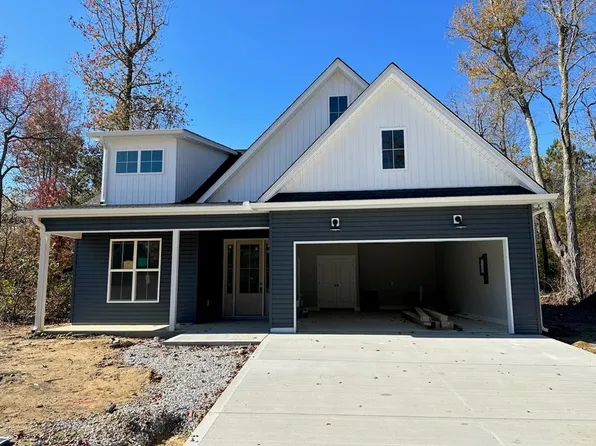 1622 Links Dr, Cookeville, TN 38501