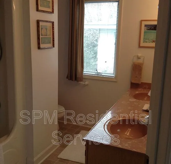2A E Crane St — Photo 18