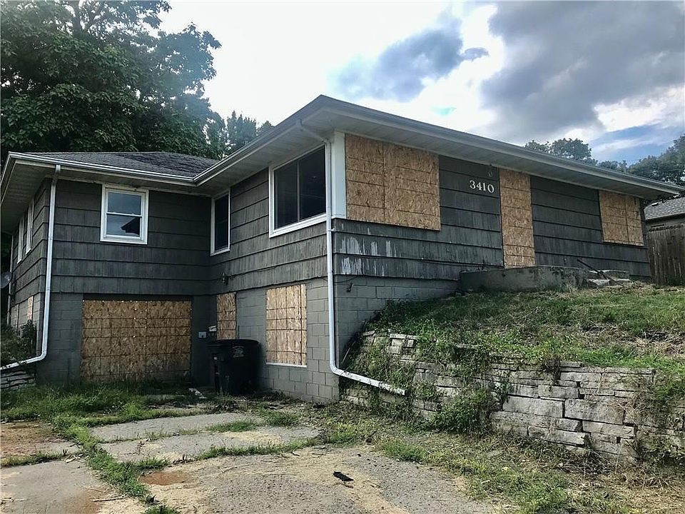 2nd image of 3410 SW 5th St