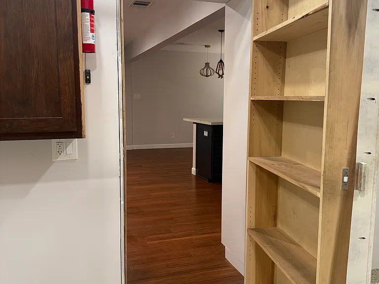 5305 Cloverdale Ln — Photo 66