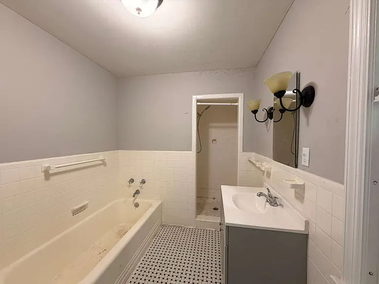 75 Stimson Rd #1H — Photo 4