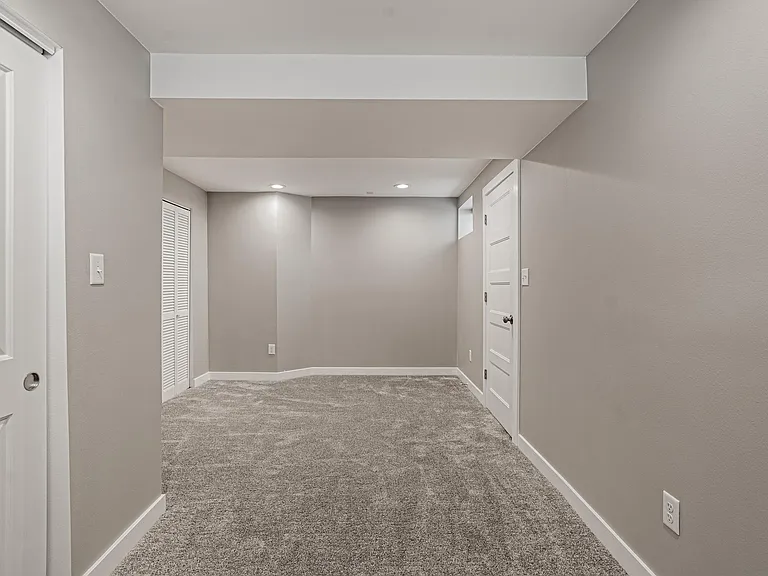 2933 W 28th Ave — Photo 22