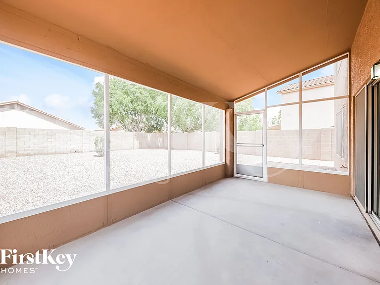 6968 W Aire Libre Ave — Photo 7