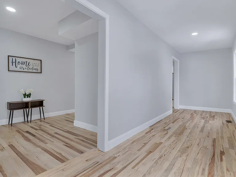 73 Walnut St — Photo 20