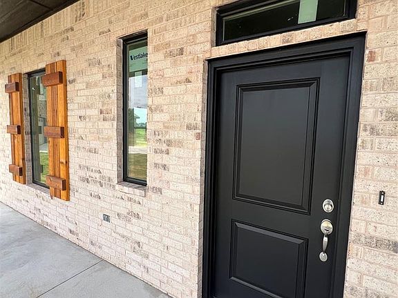 4th image of 2609 Landrun St