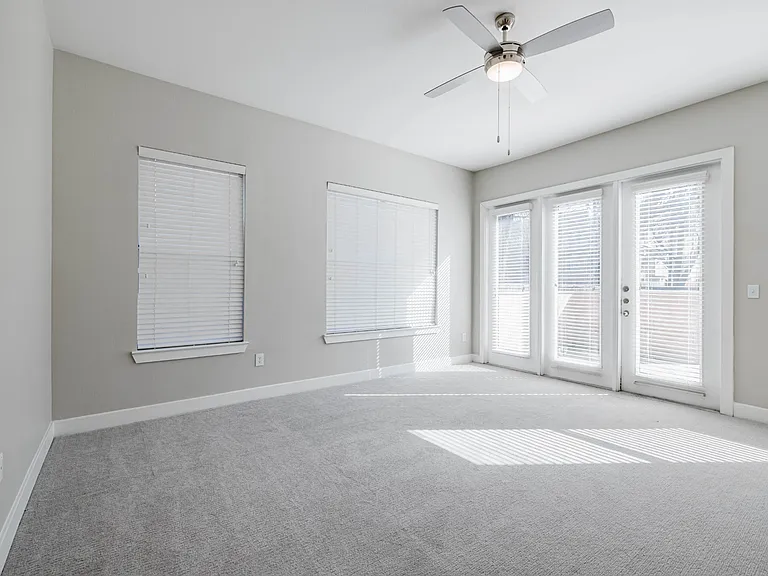 2901 Wycliff Ave — Photo 6