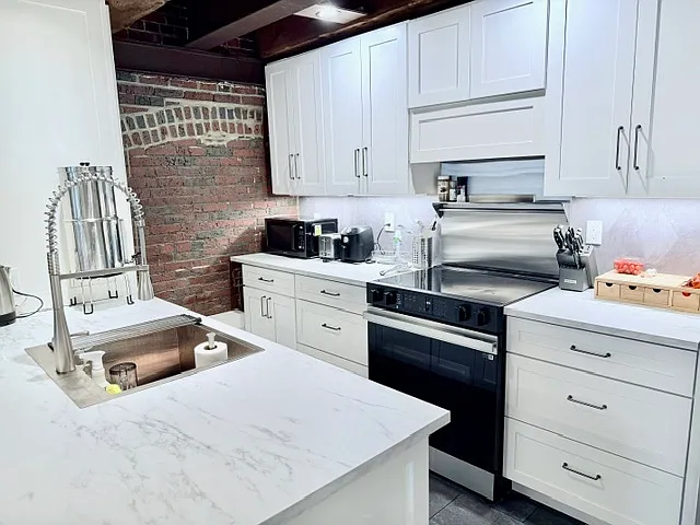 120 Commercial St #3-4 — Photo 12