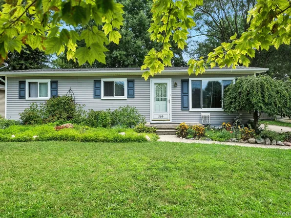 509 Manfred Rd, Durand, MI 48429