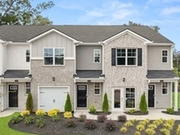 2075 Crossing Rd, Stone Mountain, GA 30088