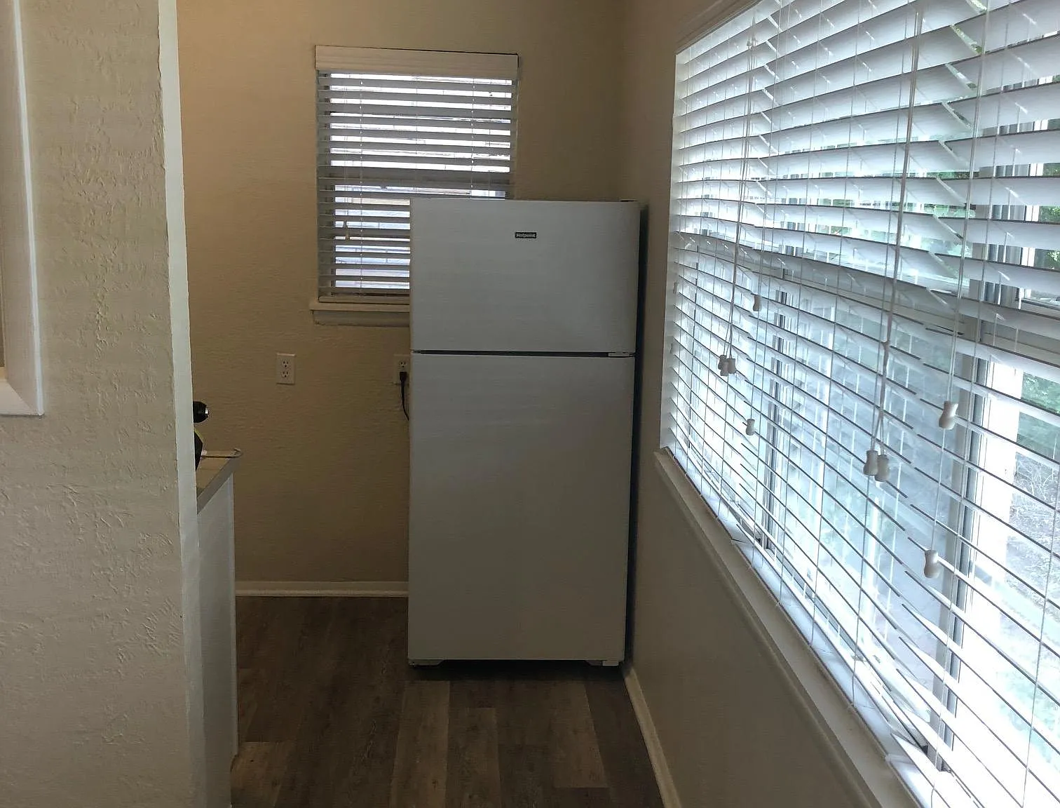 2 bed, 700 sqft, $1,500 — Photo 3