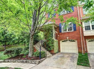 1466 Park Garden Ln, Reston, VA 20194