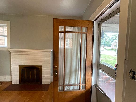 3rd image of 2034 Brandon Ave SW #2034