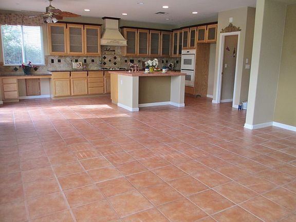 5th image of 180 Vista Cove Cir