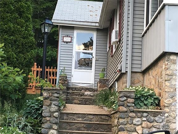 4th image of 2505 Hartford Ave