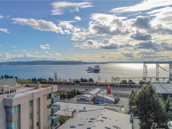 620 W Mercer Place #2B, Seattle, WA 98119