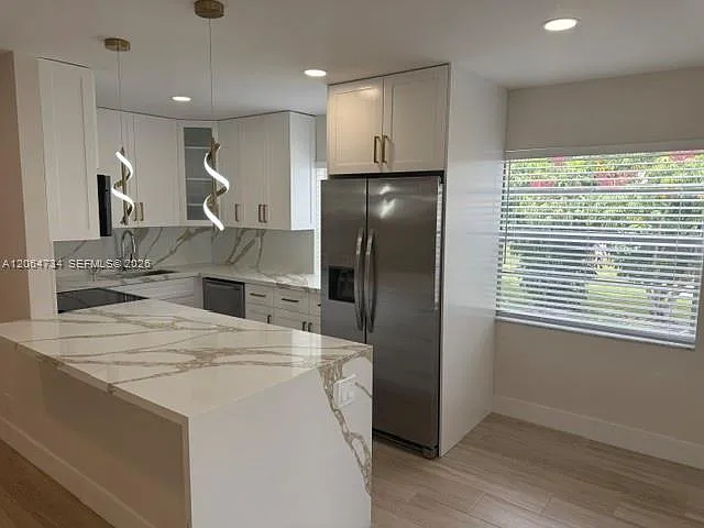 862 Flanders St #862-R — Photo 1