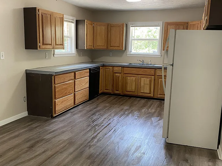 14311 Veterans Memorial Hwy — Photo 10