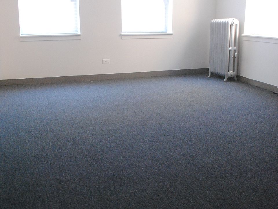 1st image of 327 N Pine Ave APT 102