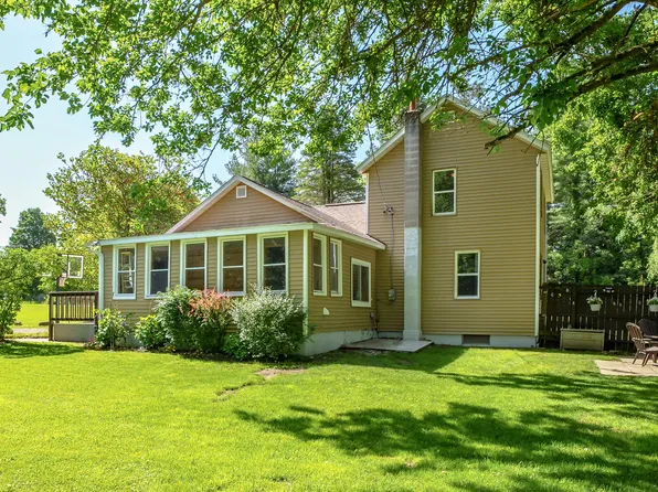 5955 102nd Ave, Grand Junction, MI 49056