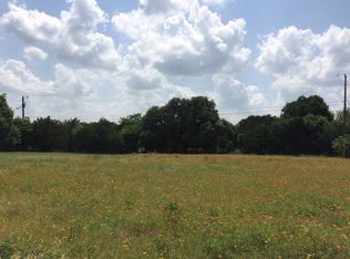 1115 N Lazy Creek Ln, Blanco, TX 78606