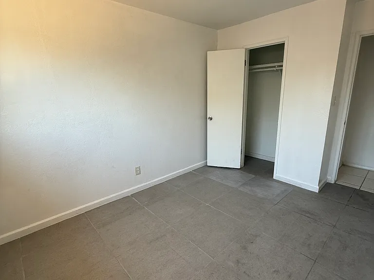 4411 W Victor Ave — Photo 11