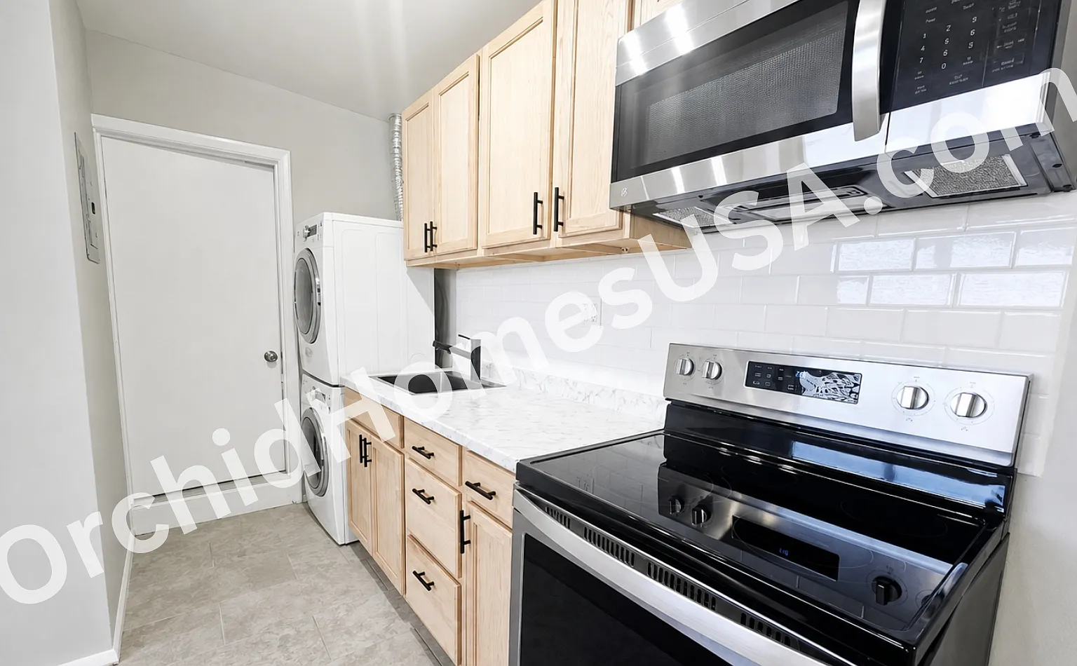 2601 East Greenway Road - #G — Photo 2