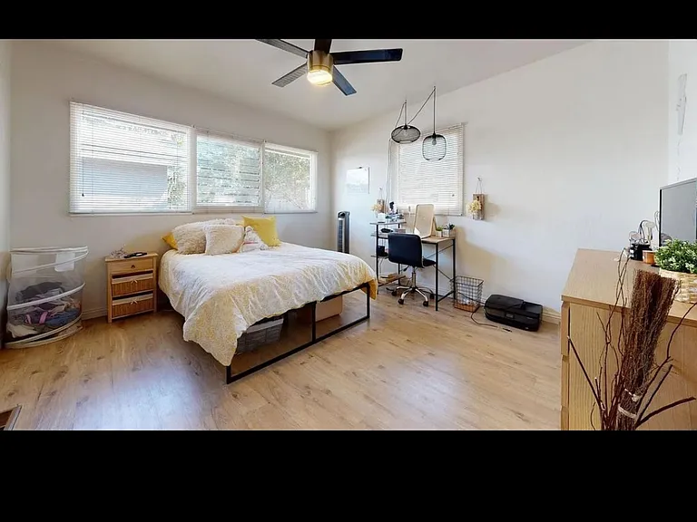 6180-82 Mary Lane Dr — Photo 14