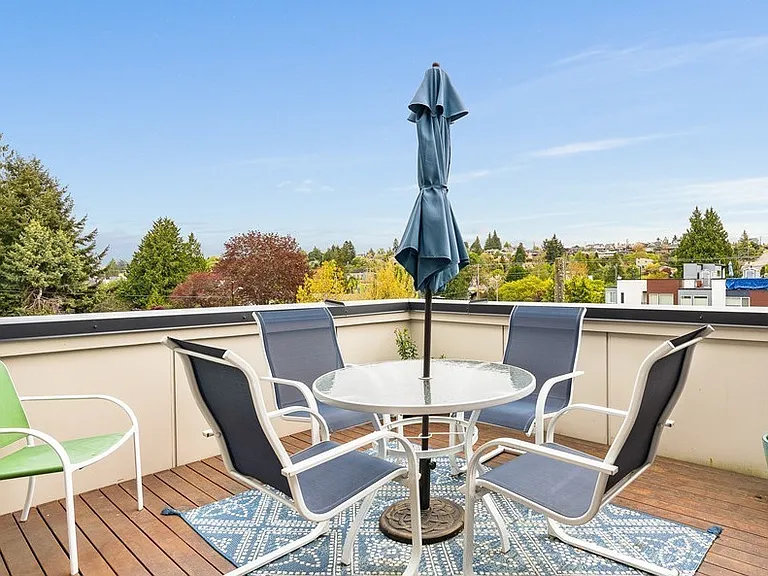 Balcony on top floor