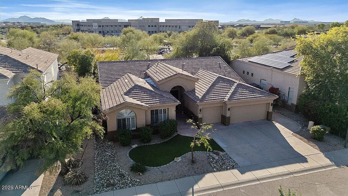 4 bed, 3106 sqft, $6,750 — Photo 1