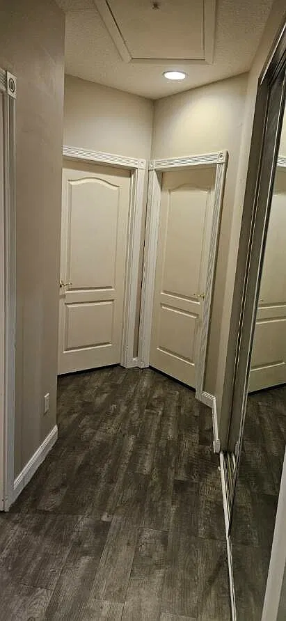 3 bed, 2.5 bath, 1611 sqft, $2,400 — Photo 3