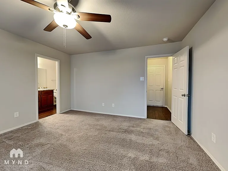 940 Pinehurst Loop — Photo 6