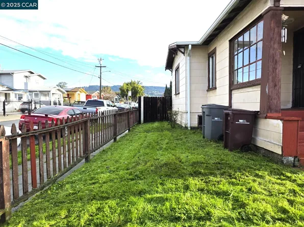 3484 Davis St, Oakland, CA 94601