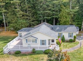 903 Amber Rd, Middleboro, MA 02346