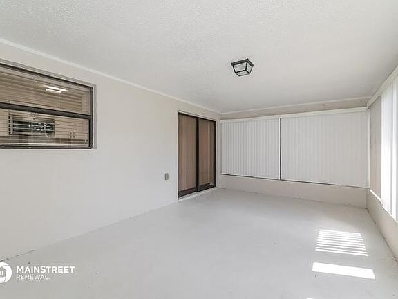 4th image of 639 Midiron Dr