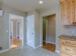 7070 N Cambridge Ave, Portland, OR 97203