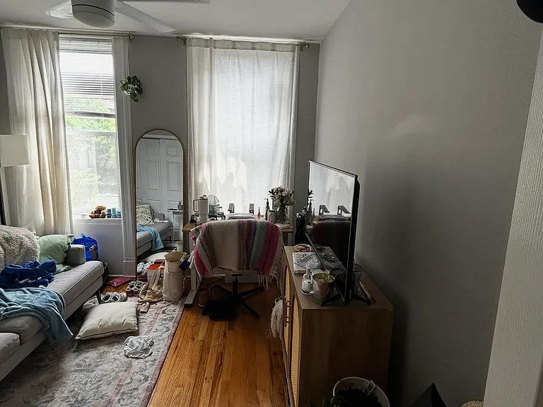 161 14th St #6 — Photo 10