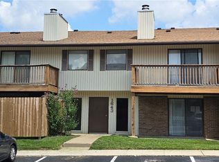 1643 Summer Run Dr Unit 23, Florissant, MO 63033