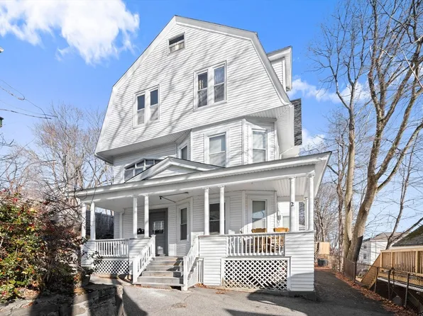 2 Montague St, Worcester, MA 01603