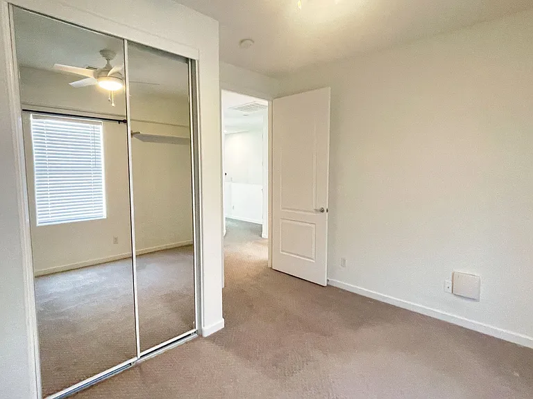 4637 E Culver St — Photo 14