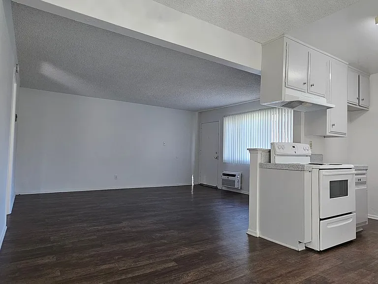 10635 Colima Rd — Photo 34