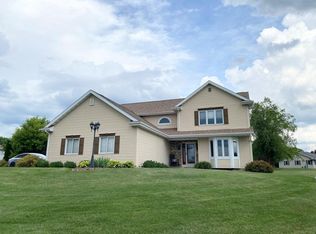 W7667 Danielle Dr, Beaver Dam, WI 53916