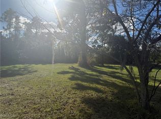 21219 N River Rd, Alva, FL 33920