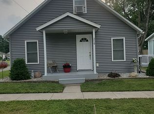 210 N Jefferson St, Wayland, IA 52654