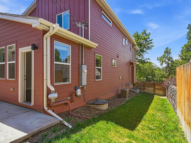 3078 S Lincoln St — Photo 37