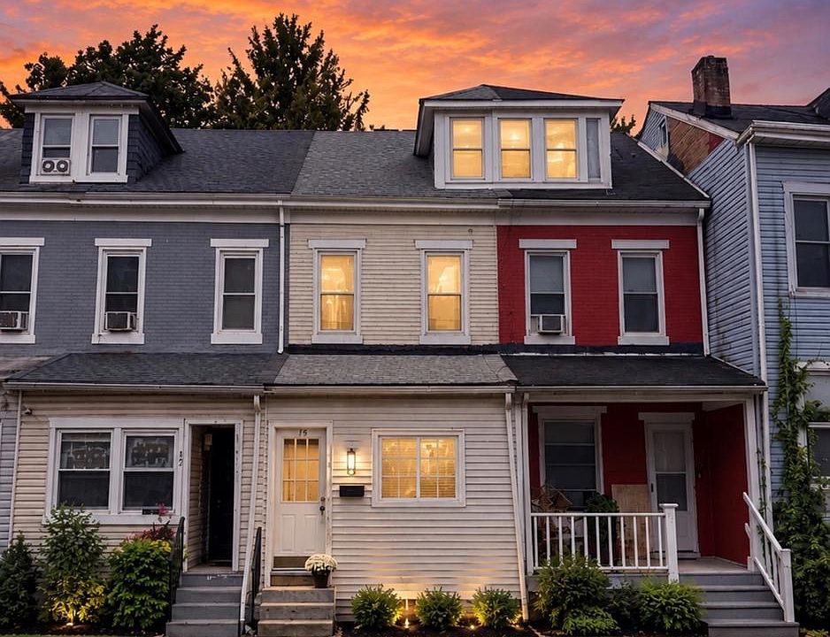 1st image of 15 Ward Ave
