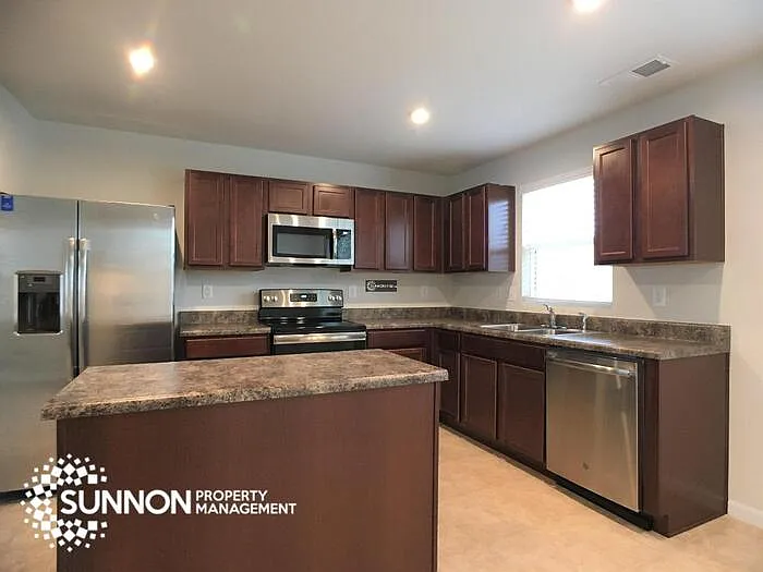938 Taybyn Rd — Photo 5