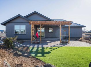 2511 NW 25th St, Redmond, OR 97756