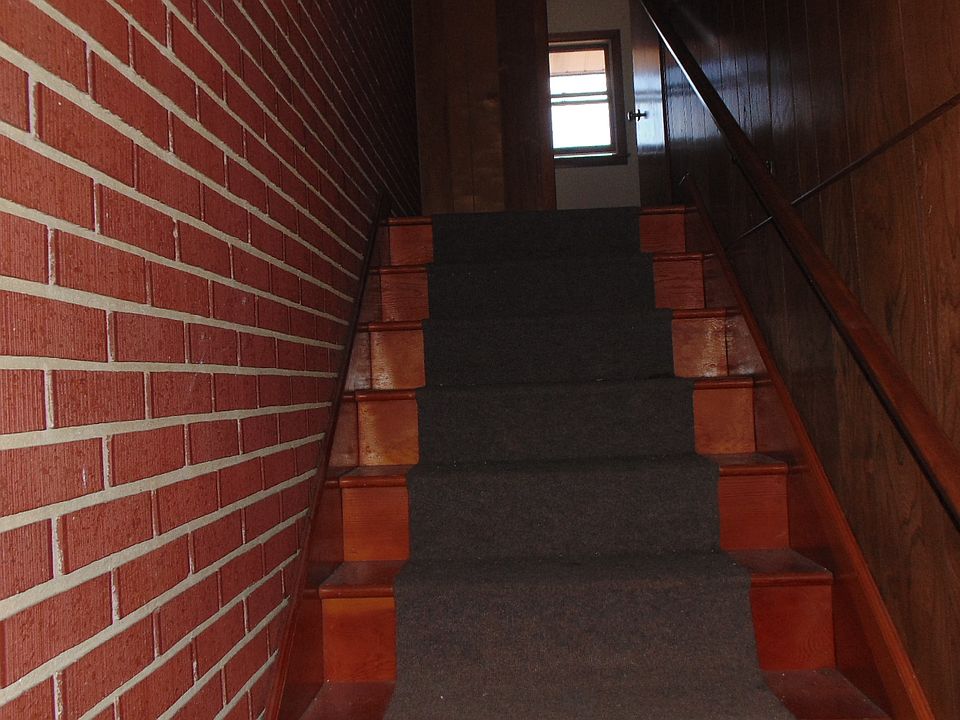 2 BR Apartment 815 Deer Park Ave Oakland MD Zillow