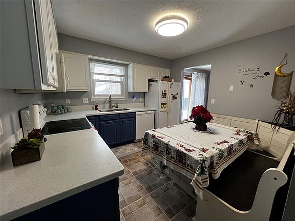 4th image of 3825 Calico Dr